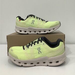 On Cloud Shoes Womens Cloudgo Running Athletic Sneaker Shoe Frost/Hay